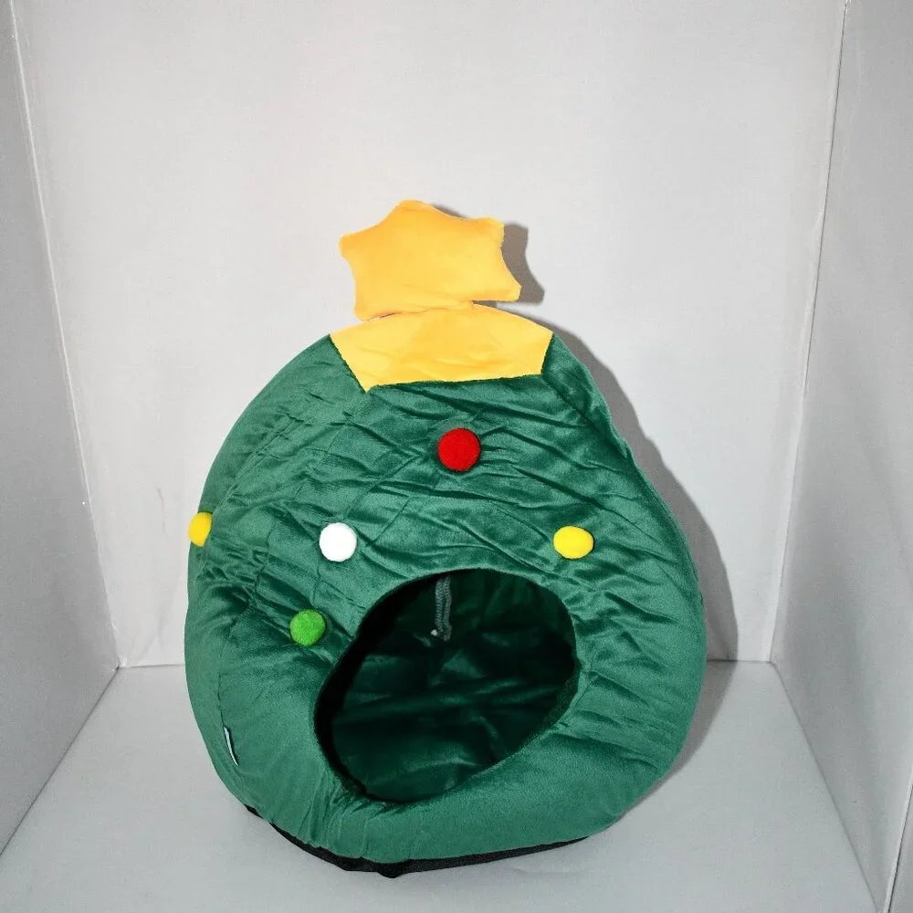 Pet Fang Christmas Cat House with Tree Shape - Cat & Dog Bed, 17.7 x 15.7 in, NW